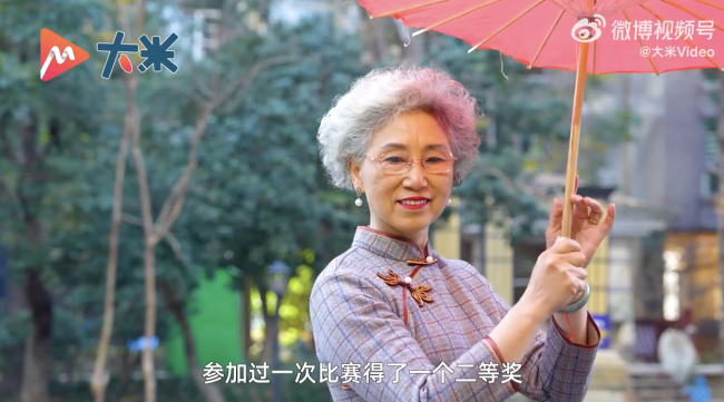 精致了50年的女孩子會(huì)怎樣 優(yōu)雅老去依舊美麗