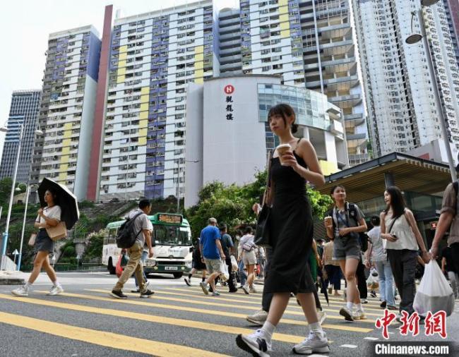 香港公屋輪候時(shí)間縮短