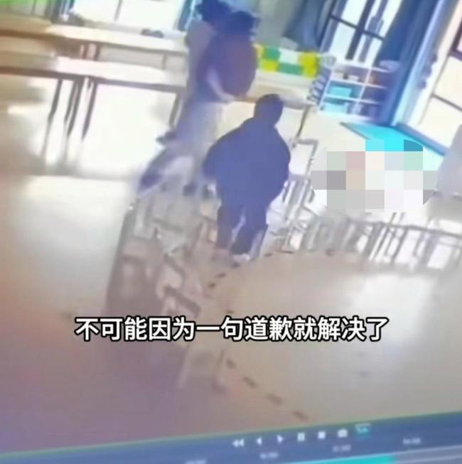 幼兒園老師被指吼孩子 園長回應(yīng) 家長索賠12000元引發(fā)爭議