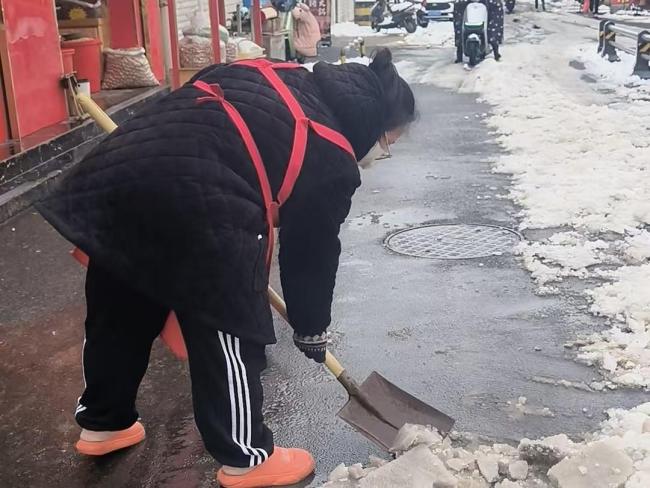 济南多条主干道积雪已清除 交通恢复顺畅