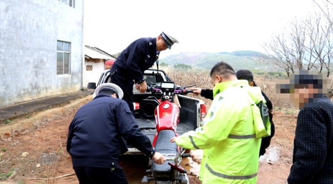 湖南江華：交警雷霆出擊 嚴(yán)懲 “鬼火” 飆車