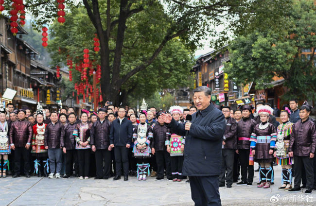 习近平：民族的特色，很古朴也很时尚