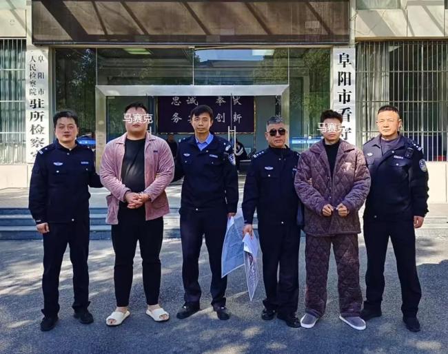 飆車炸街！6名00后被查,，其中2人被刑拘