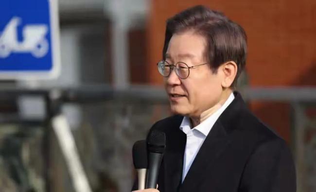 大V：李在明终于等到出头之日，究竟谁能笑到最后？
