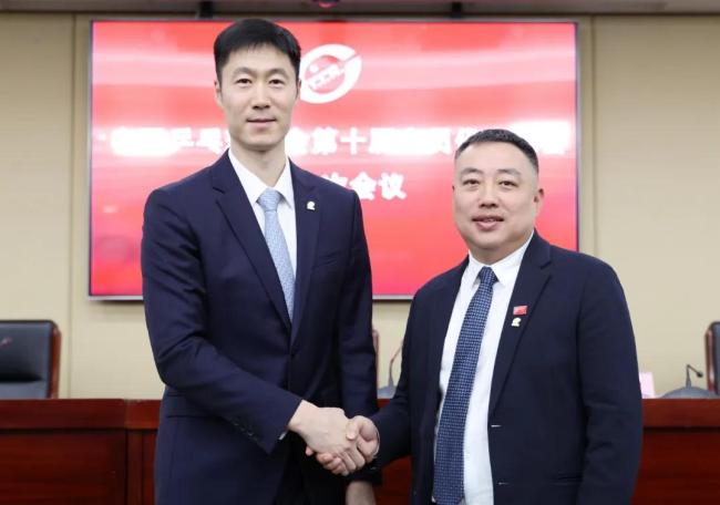 国乒众将回应乒协届中调整