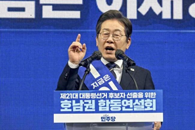 李在明三度冲击总统宝座