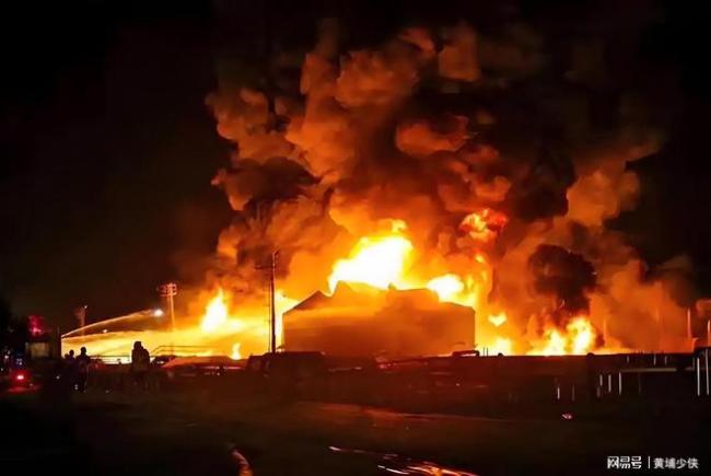 伊朗港口爆炸引阿拉伯国家高度关注 地缘政治“火药桶”被点燃