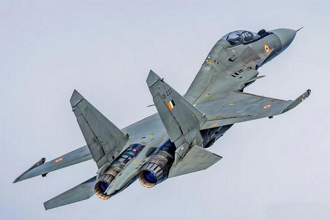 专家解读印巴空军实力对比 苏-30MKI vs 枭龙Block3
