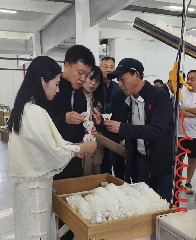 重慶榮昌鐵了心發(fā)展鵝生意 鹵鵝帶動產(chǎn)業(yè)鏈升級