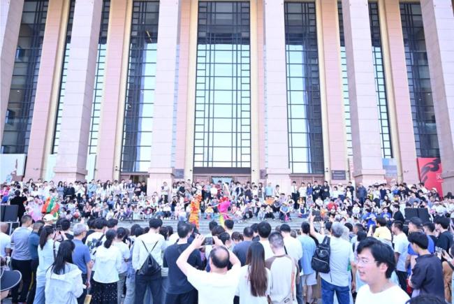 江西已開啟人海模式 “五一”出游人氣旺