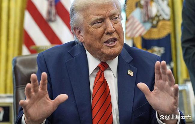 沃尔兹犯了什么错让特朗普忍无可忍 群聊泄密门引发信任崩塌