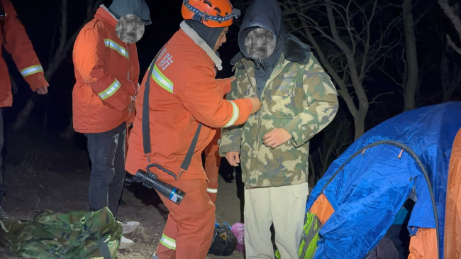 四名高中生靈山露營,，凌晨一人突然發(fā)燒緊急求救