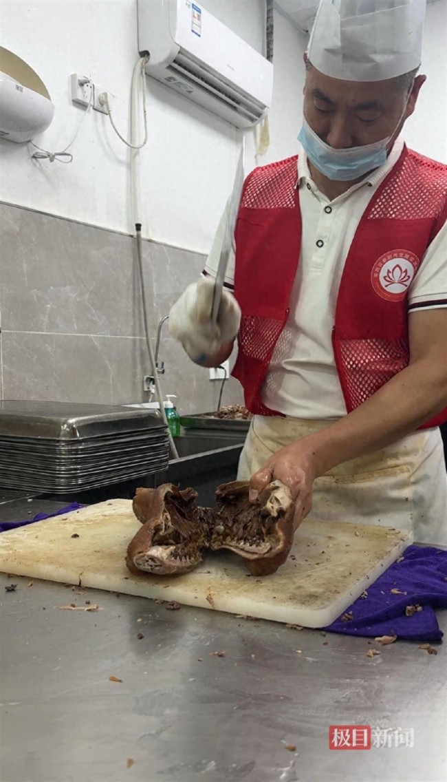榮昌區(qū)政府食堂4天接待游客54000人