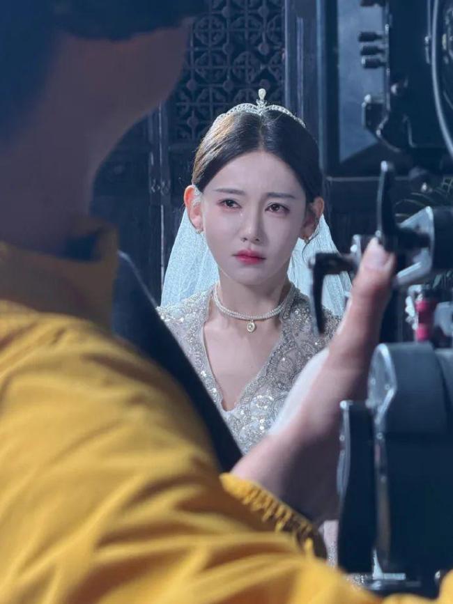 “短劇女王”道歉 演技爭(zhēng)議引反思