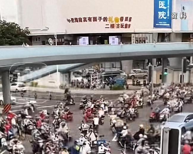 “網(wǎng)約摩托車”在多個(gè)縣城上線