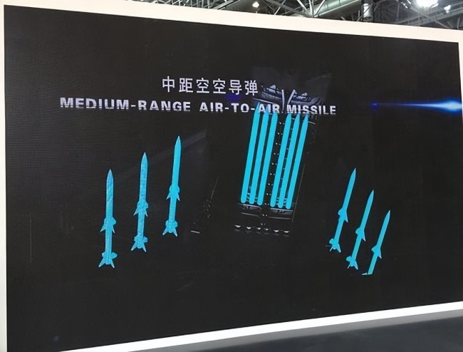 央视暗示歼35上舰意味着什么 隐身战机外挂成常态