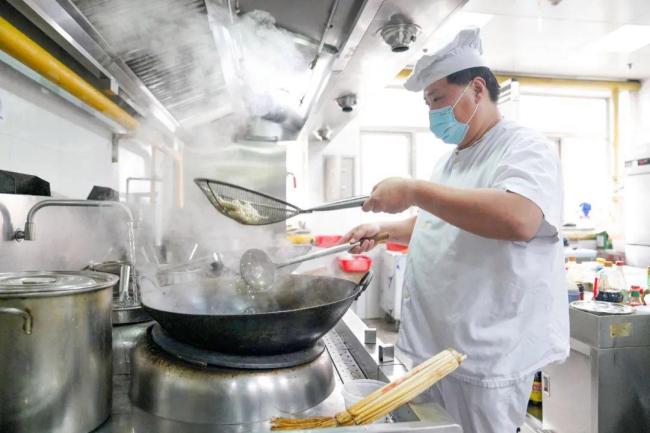 5個(gè)做飯習(xí)慣或在“喂養(yǎng)”癌細(xì)胞 警惕廚房隱患