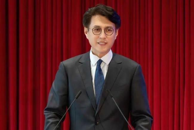 靳東又有新身份 加盟國(guó)家大劇院藝委會(huì)