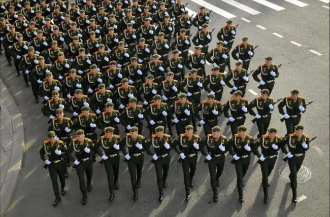 現場直擊俄羅斯勝利日閱兵 解放軍儀仗隊驚艷亮相