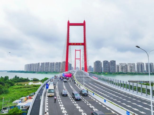 “佛山第一跨”順德大橋通車 加強(qiáng)南北交通聯(lián)系