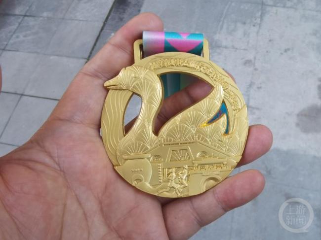 博主跑完半馬問鹵鵝哥為什么不投喂 鹵鵝元素成亮點