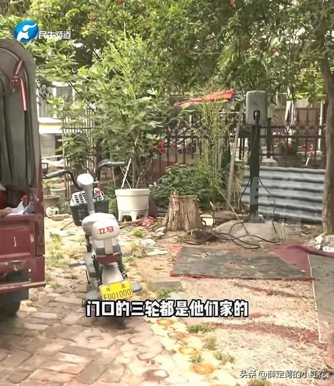 業(yè)主圈占公共停車位種菜放雜物 車位之爭引發(fā)小區(qū)矛盾