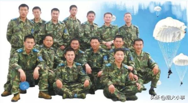 還記得17年前汶川地震時(shí)驚天一跳嗎 致敬舍命盲跳的英雄