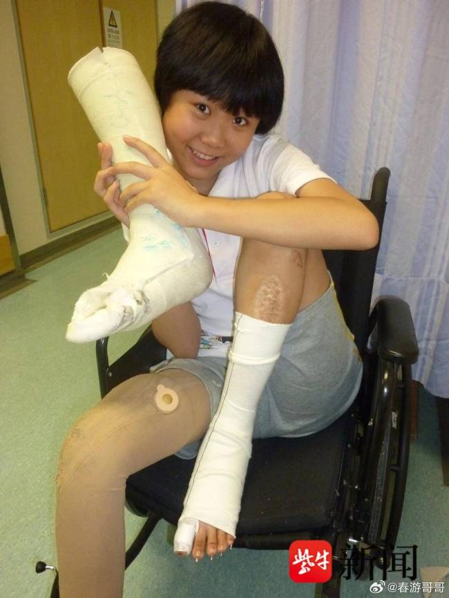 钢腿女孩牛钰重返地震被埋3天的地方 勇敢活在当下