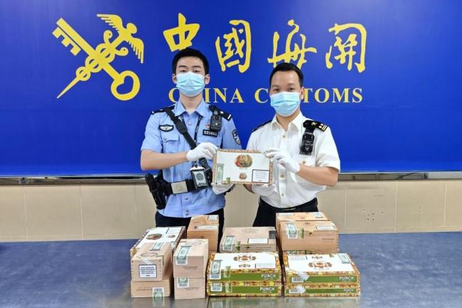 海關(guān)提醒攜超量雪茄進境違規(guī)