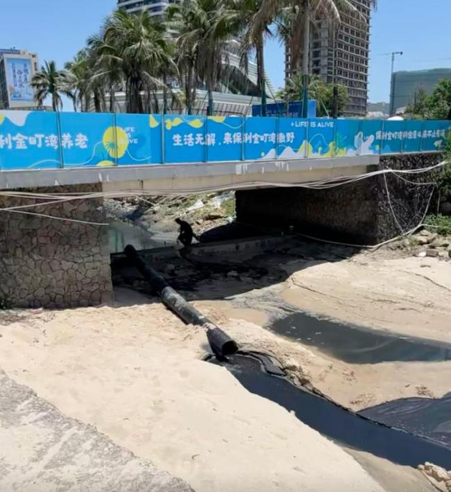 汕尾沙灘海水變黑原因 淤泥沖刷所致
