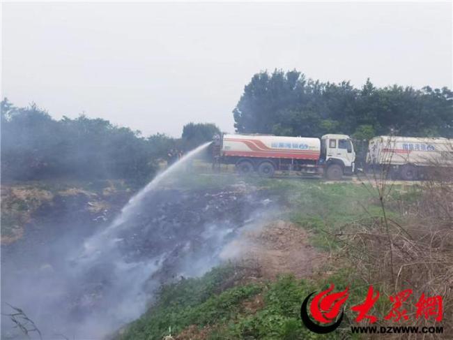 菏澤環(huán)衛(wèi)雷霆救援火情化危機 教科書式應急獲贊