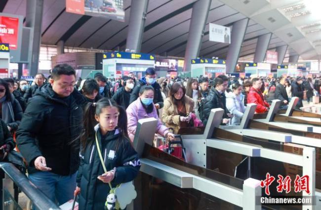 1至4月全國(guó)鐵路發(fā)送旅客14.6億人次 創(chuàng)同期歷史新高