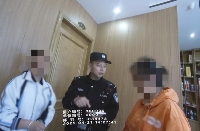 廣元母女就餐一小時未動筷,，竟是遭遇電詐