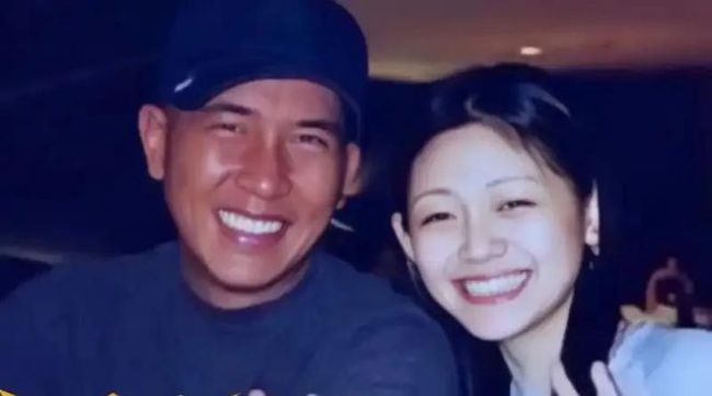 S媽曬大S具俊曄新婚采訪視頻 引發(fā)輿論風波
