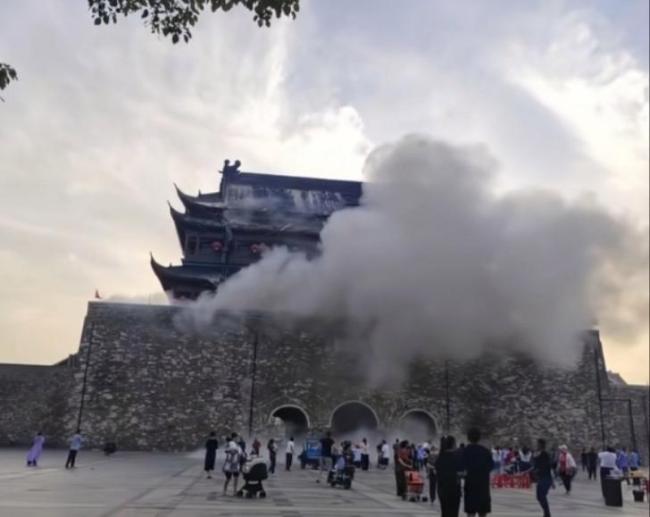 鳳陽鼓樓是違建,？縣文旅局長(zhǎng)回應(yīng)