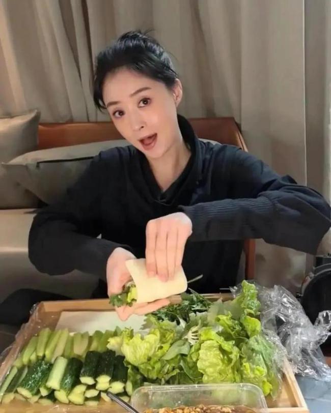 章子怡愿朱媛媛安息顺遂 深夜悼念引共鸣