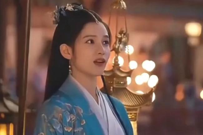 《藏海传》张婧仪香暗荼打戏好飒 古装造型惊艳世东说念主