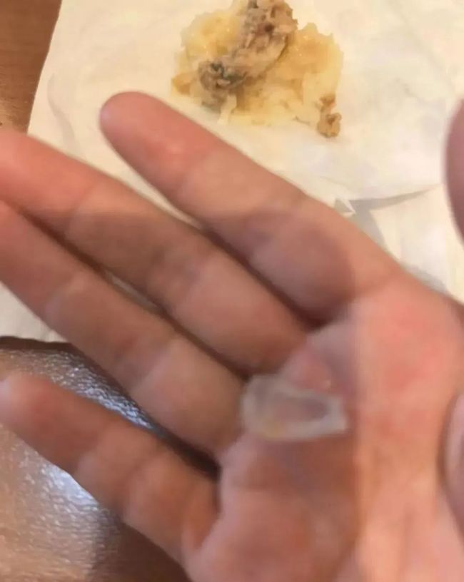 南昌山姆會(huì)員店包子吃出玻璃 疑似異物引發(fā)關(guān)注