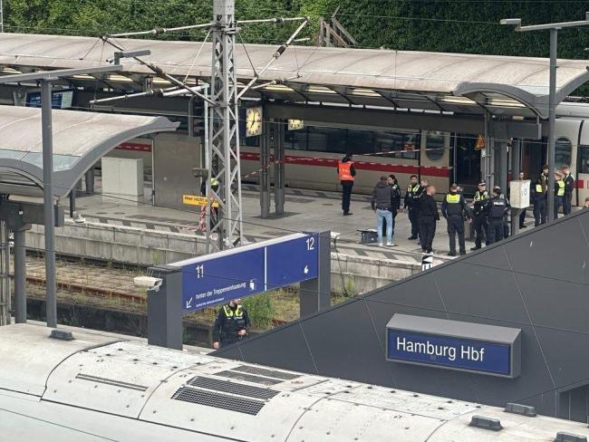 德國一火車站發(fā)生持刀襲擊事件 17人受傷引發(fā)關注