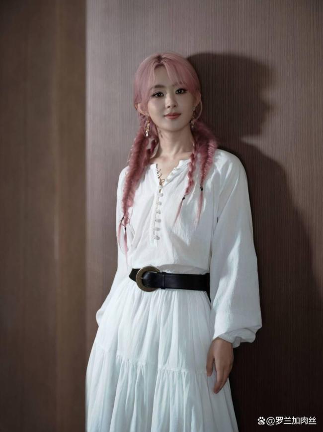 趙麗穎白色仙女長裙