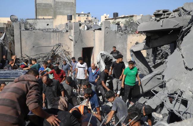 红十字会称两名成员在加沙遇袭丧生 救援者家中遇难引发关注