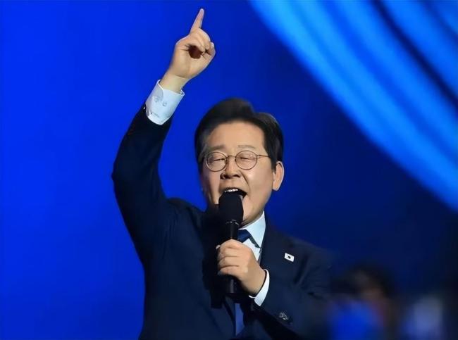 韩国掀起“反华”潮，美或在计划东亚矛盾，将韩国推向前台