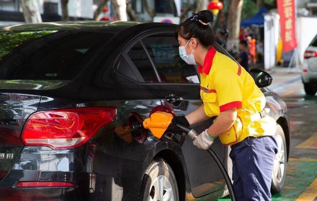 6月油價或大幅上調(diào),！加滿一箱多花30元