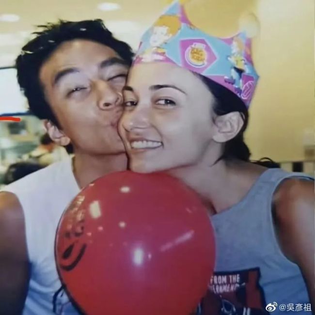 吳彥祖發(fā)布妻子騎馬視頻：看她的笑容太美了 生日快樂我的愛人