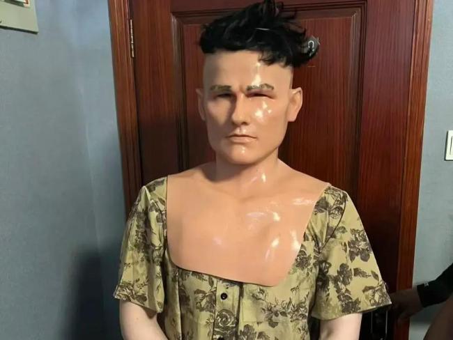男子戴人皮面具偷了15萬(wàn)首飾現(xiàn)金 反偵查高手落網(wǎng)