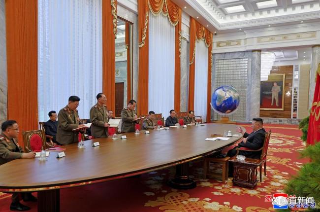 時(shí)隔多日 金正恩露面再次喜笑顏開,！