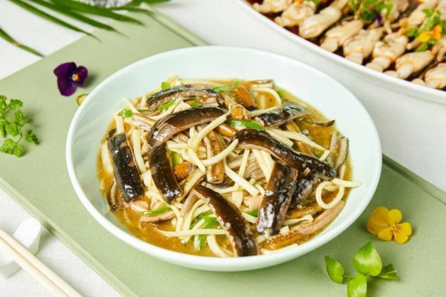 不管多忙 端午別忘“做三事”“吃四物” 養(yǎng)生正當時