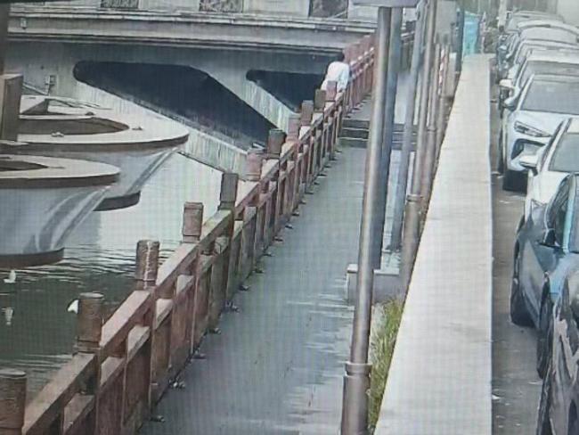 63歲老人跳河輕生 武警官兵緊急救援 生死營救12分鐘