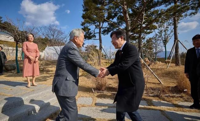 韩国总统大选有多魔幻 前任复仇者联盟现场