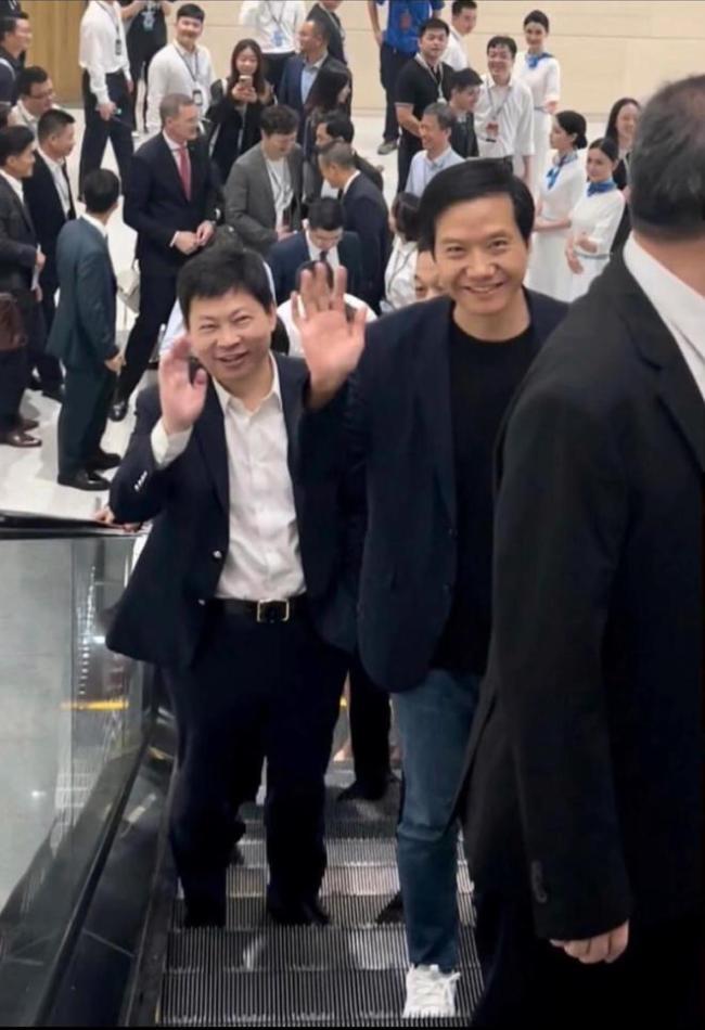 余承東稱之前很多車廠看不上華為 質(zhì)量標(biāo)準(zhǔn)引爭議